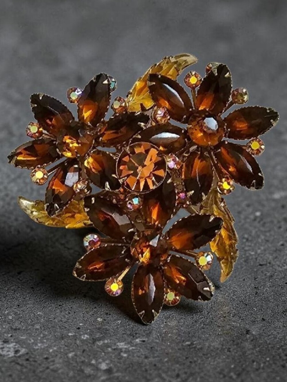 Beau Jewels Vintage Amber and AB Glass Brooch 🌟